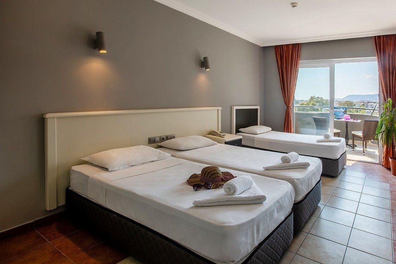 Royalisa Otel 3*